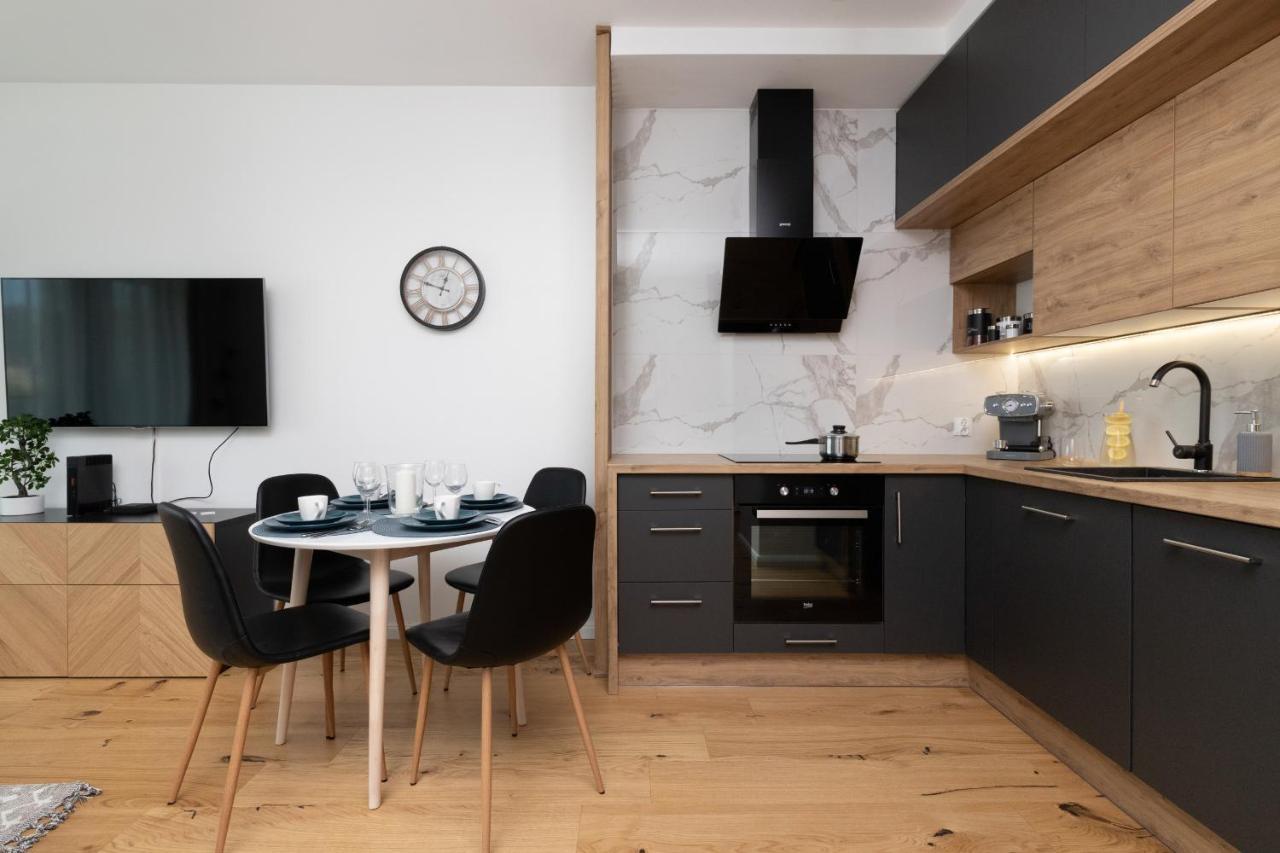 Apartament Vespa Beach Nearby By Noclegi Renters Gdynia Exterior foto